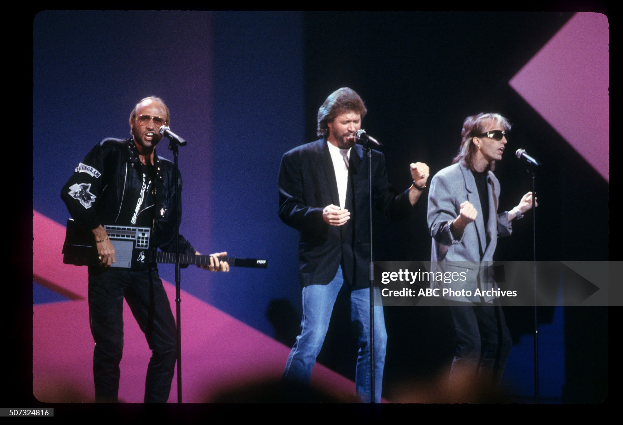 Bee Gees - Back Home